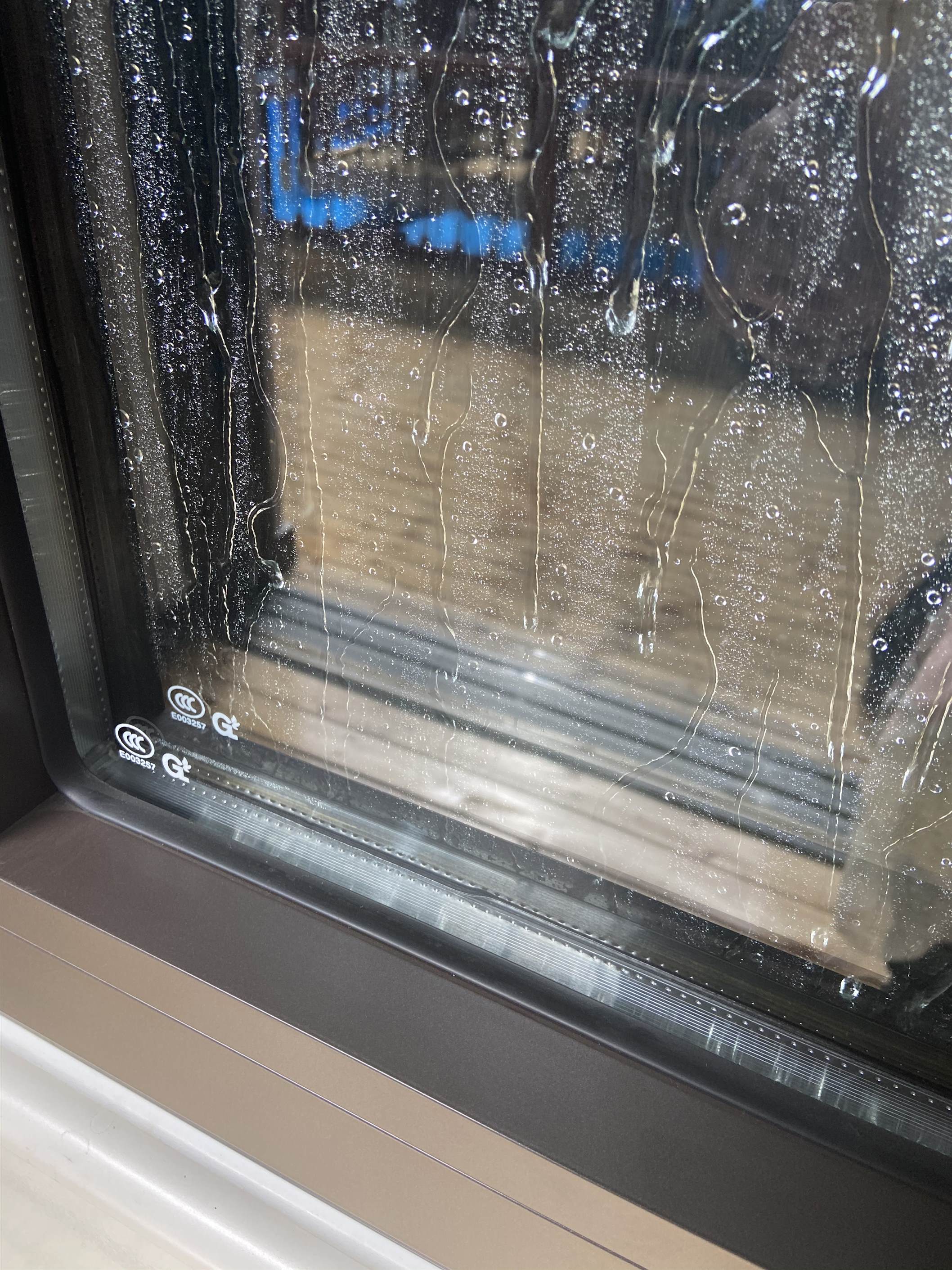 雨҈  雨҈  雨҈  季来了！您家的门窗准备好打防潮战了吗？