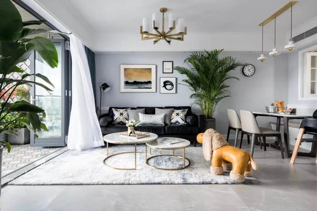 一个失误毁掉整个客厅！家用阳台门到底应该怎么装？装修必看！