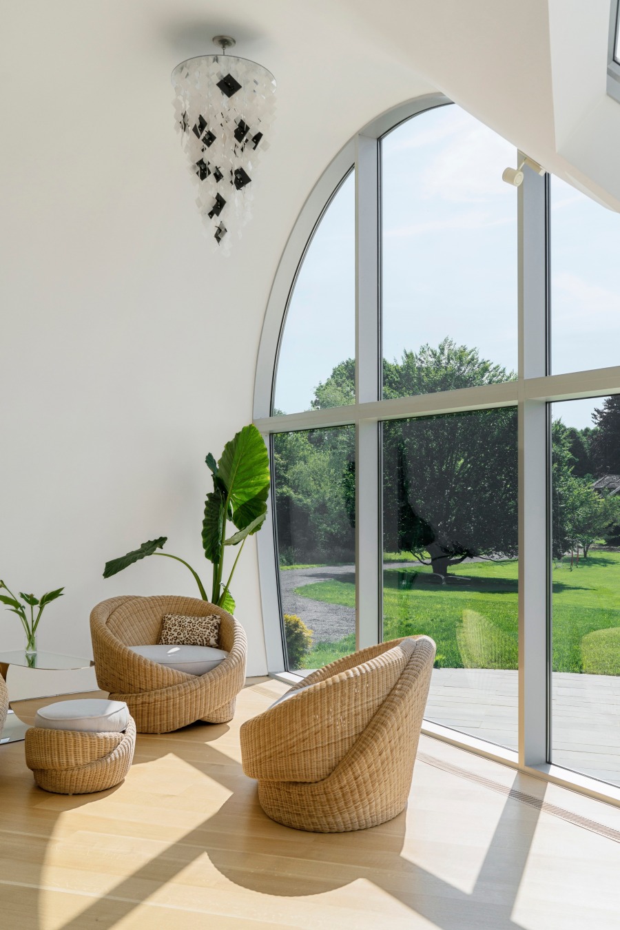 一个小设计让家更有格调，弧形落地窗和阳光房超赞！