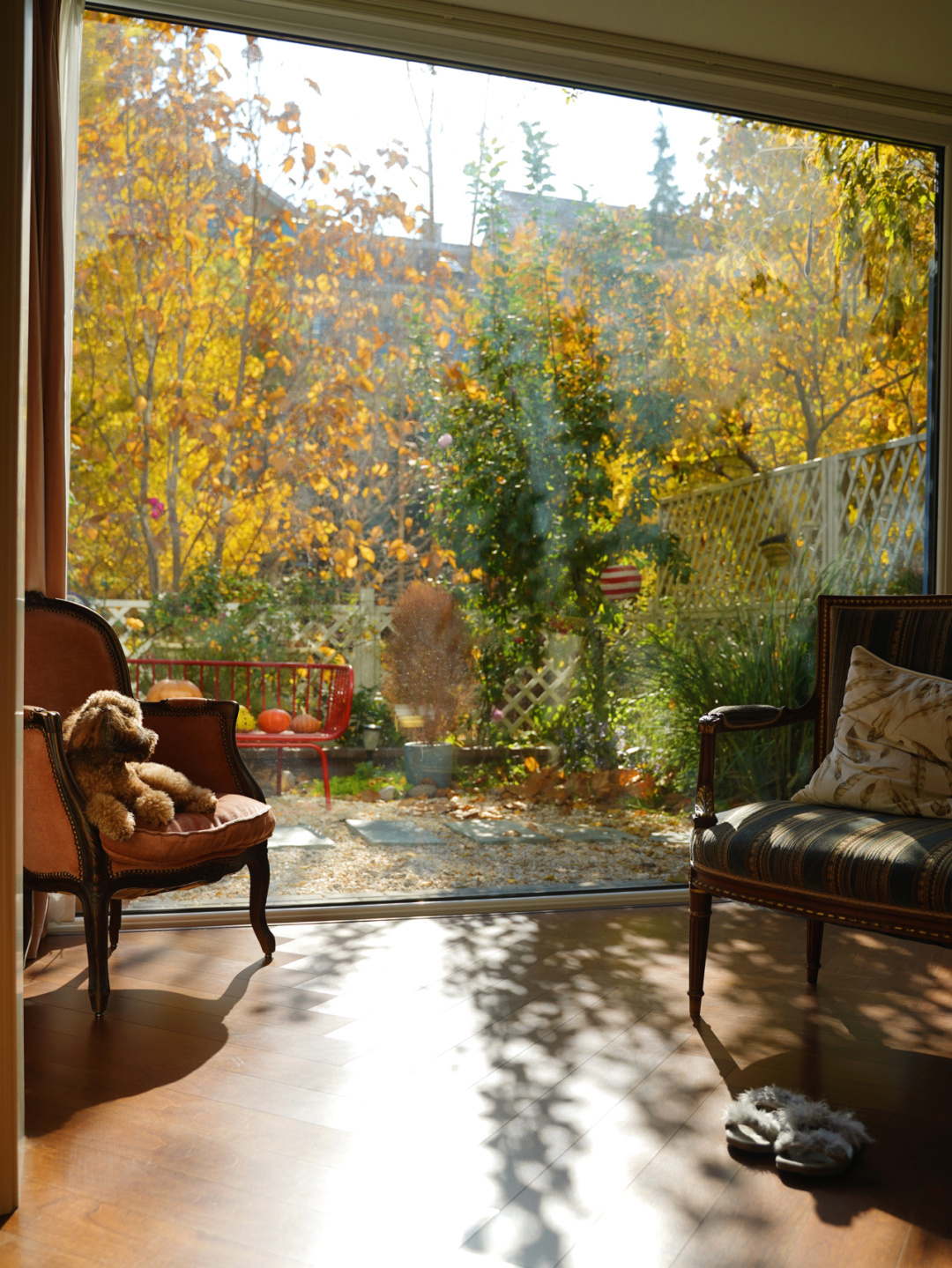 一扇好门窗，看尽四季风光，体验四季舒适的家居生活！