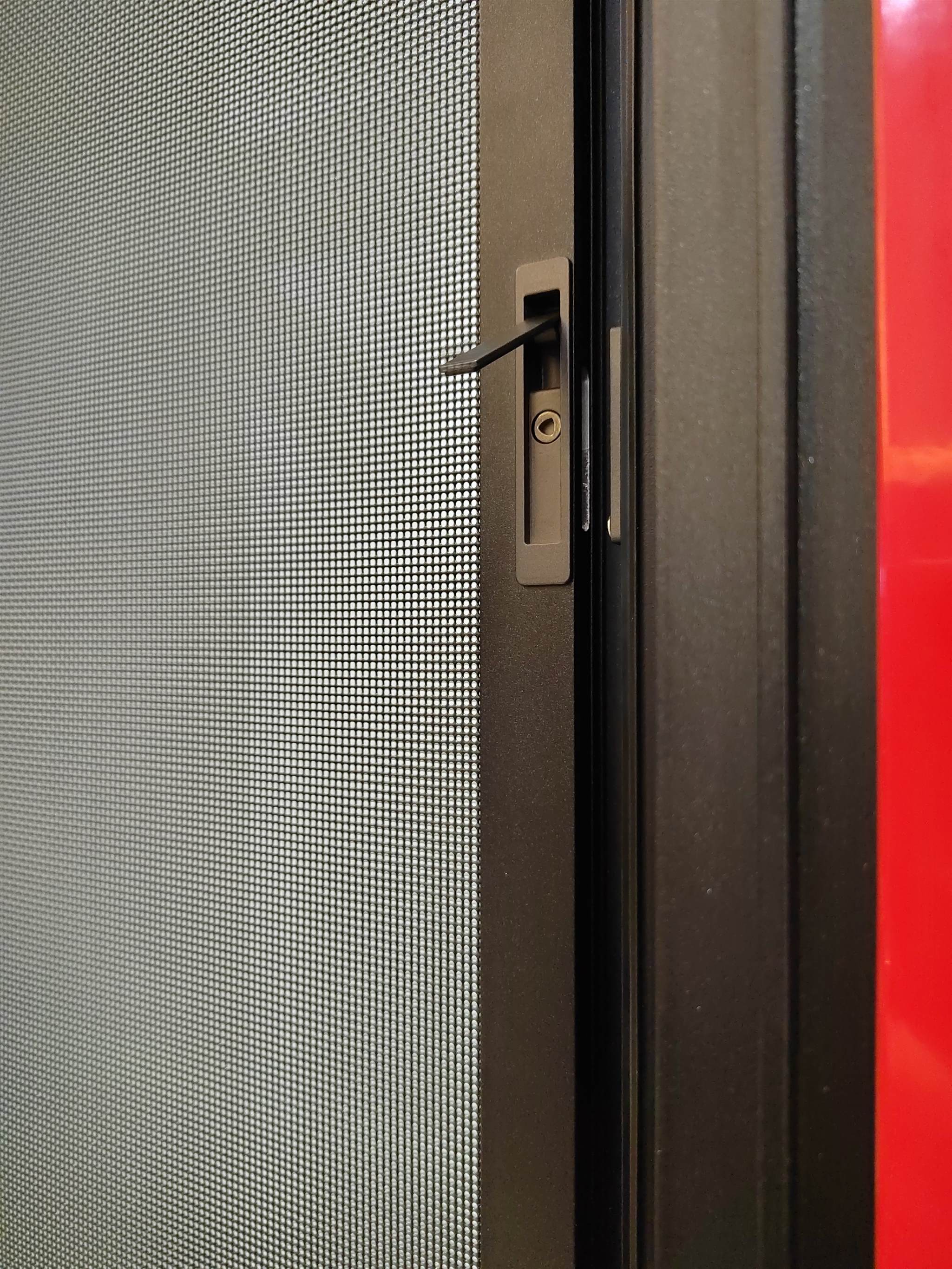 家居的高级感，隐藏在门窗的这些细节设计中！