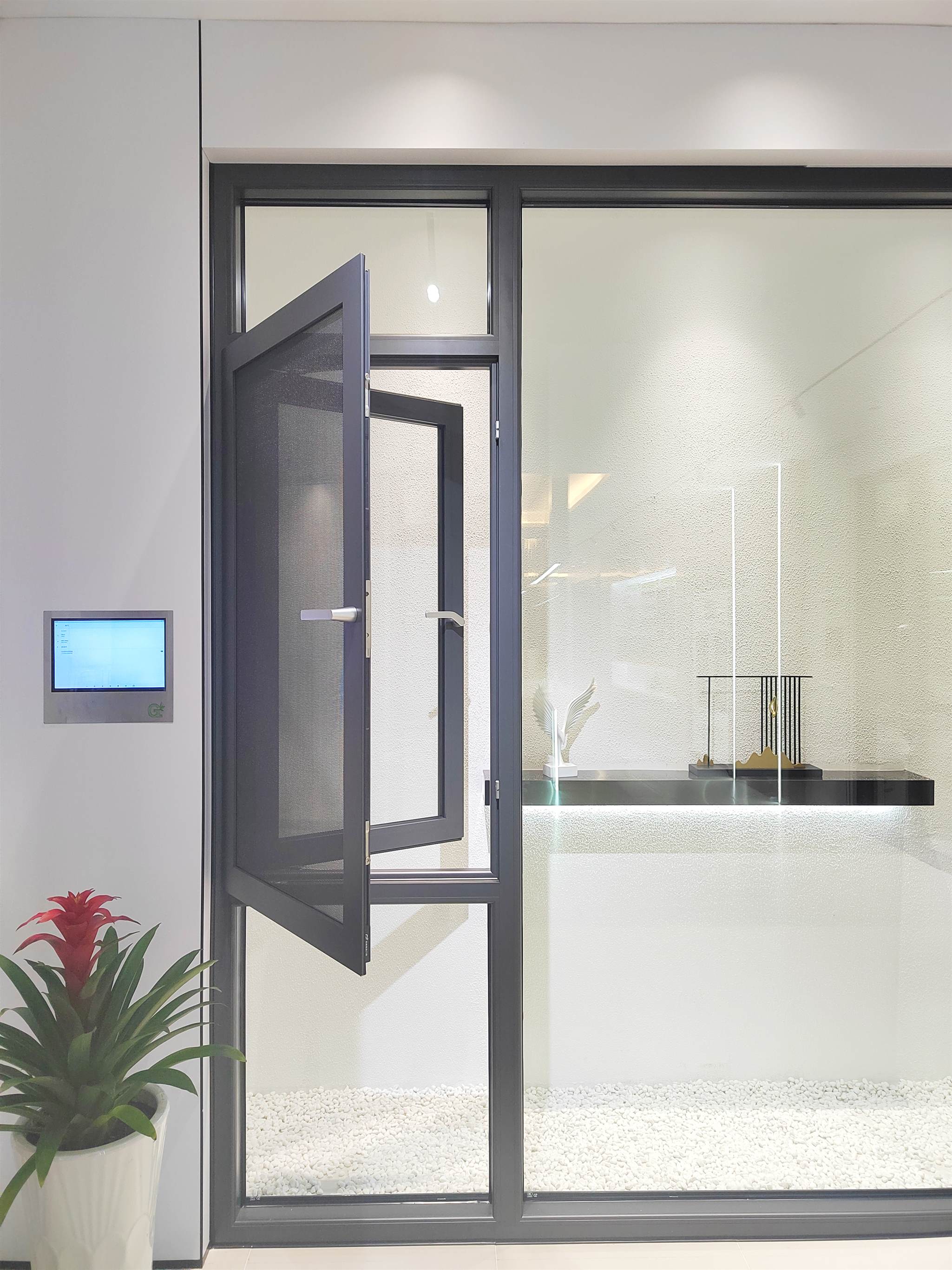 家居的高级感，隐藏在门窗的这些细节设计中！