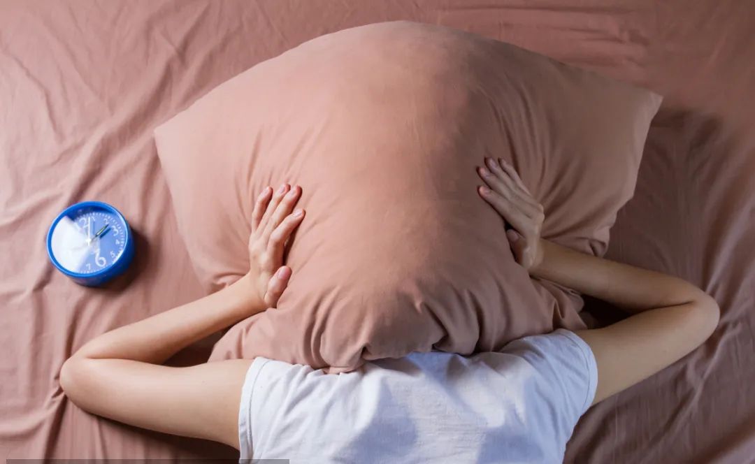 繁华与宁静，不过一扇门窗的距离~